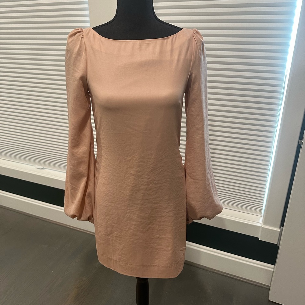 Elizabeth and James Maxi Dress and Blush Mini Dress Puffy Sleeves, open back - Picture 2 of 5